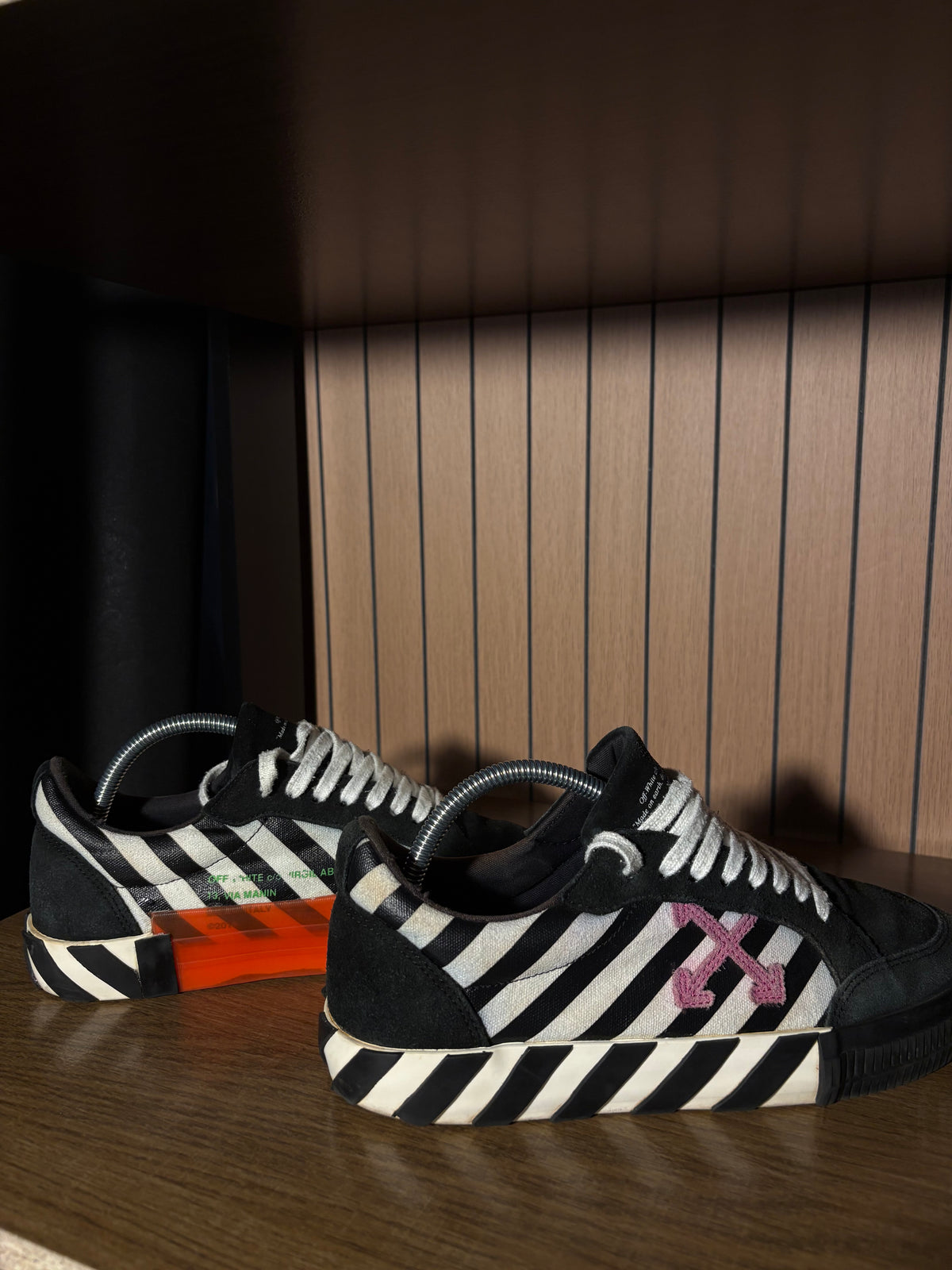 OFFWHITE