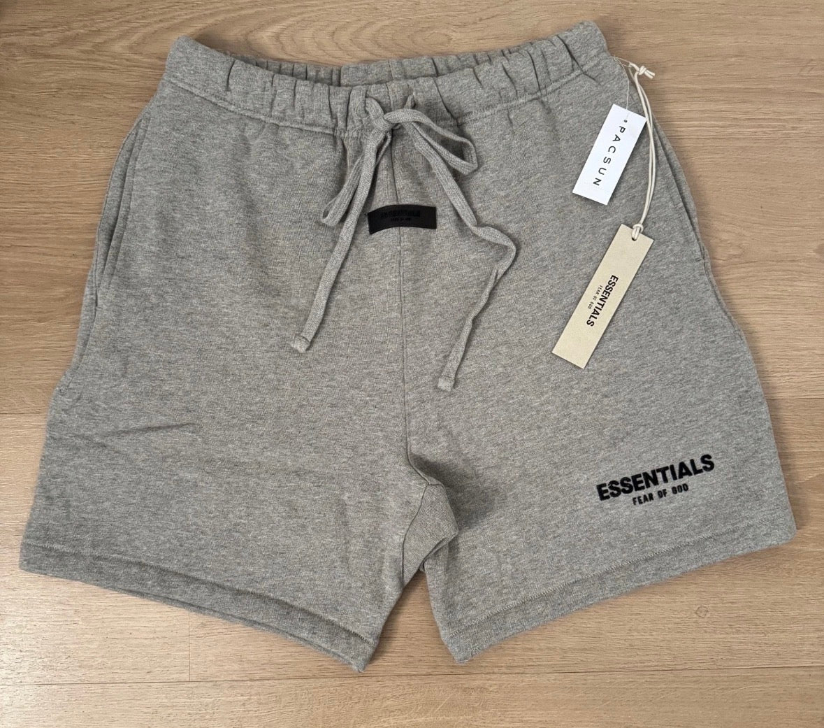SHORTS ESSENTIALS